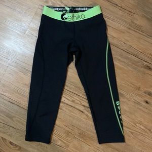 NWOT Ethika Capri Leggings